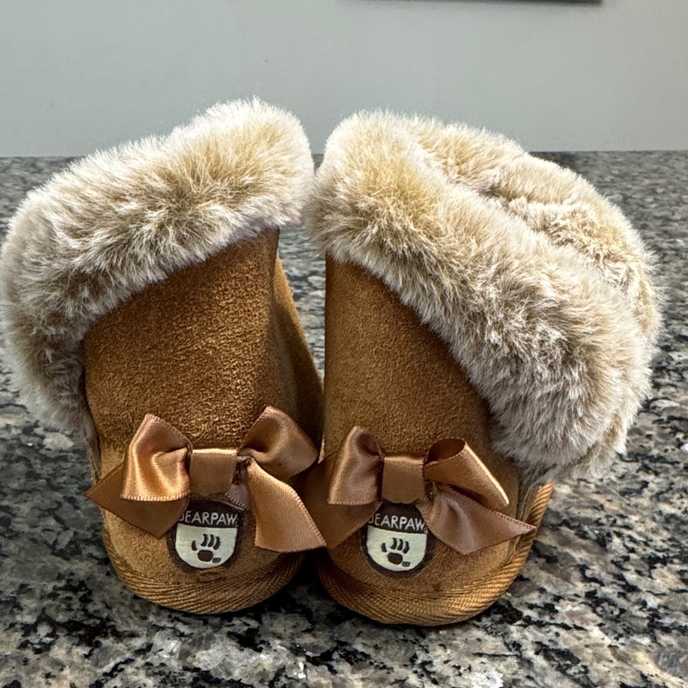 BearPaw Tan Baby Boots with Faux Fur - Picture 2 of 13